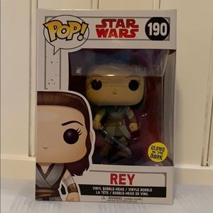 Star Wars Rey Funko Pop #190 GLOWS
